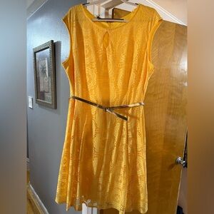 Women's London Style Collection Sleeveless Dress